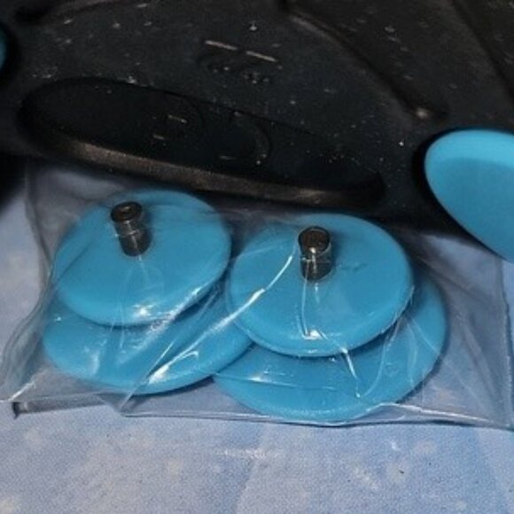 DueNorth Everyday Traction Aids Ice and Snow Size Small/Medium New - Picture 7 of 13